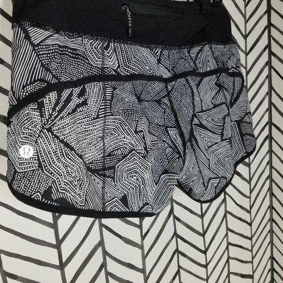 Lululemon Speed Short Dottie Tribe Black White 4 - Picture 1 of 8